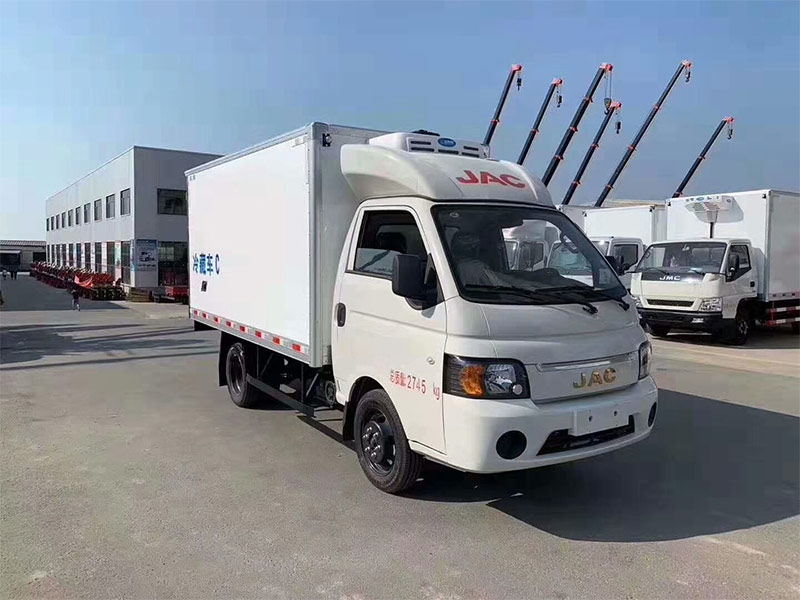 国六江淮康铃X5汽油机冷藏车