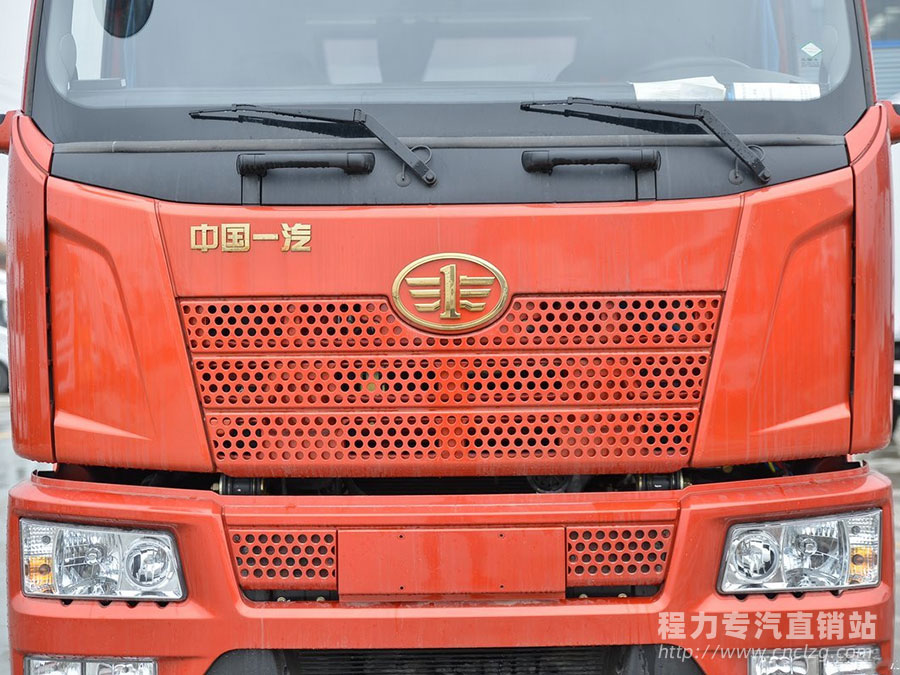 解放J6L精英版6.8米冷藏车